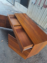 Load image into Gallery viewer, Bondi Sideboard (135cm)
