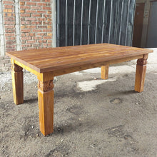 Load image into Gallery viewer, Antique Dining Table
