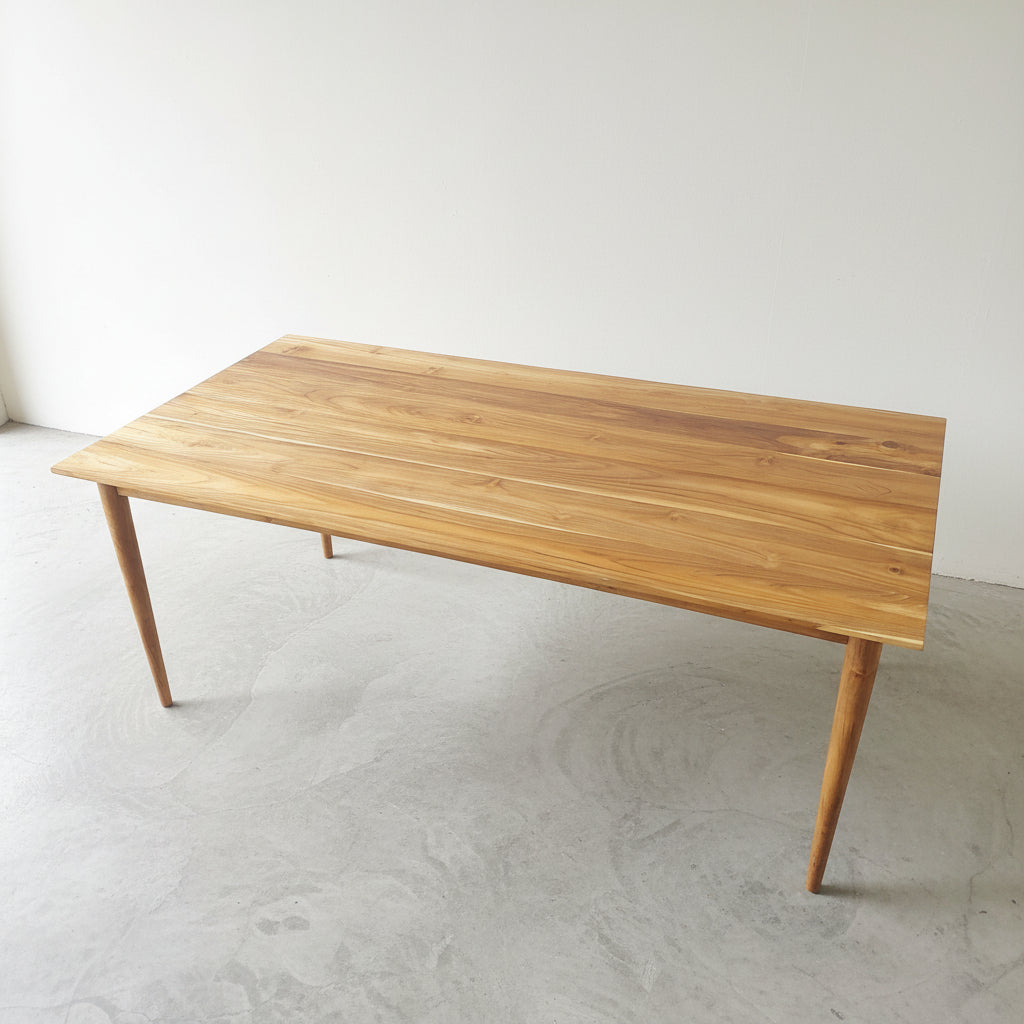 Ramberg Dining Table (210cm) - display unit