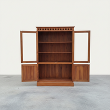 Load image into Gallery viewer, Display Cabinet (pre-owned/un-restored)
