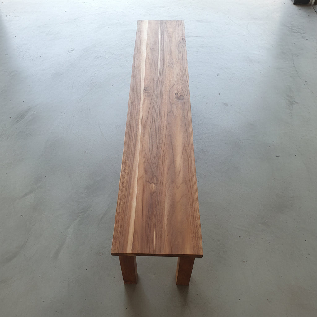 Byron Bench (210cm) - display unit