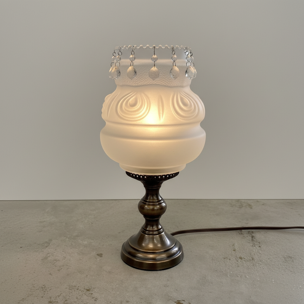 Vintage Glass Lamp Shade #2 (pre-owned)