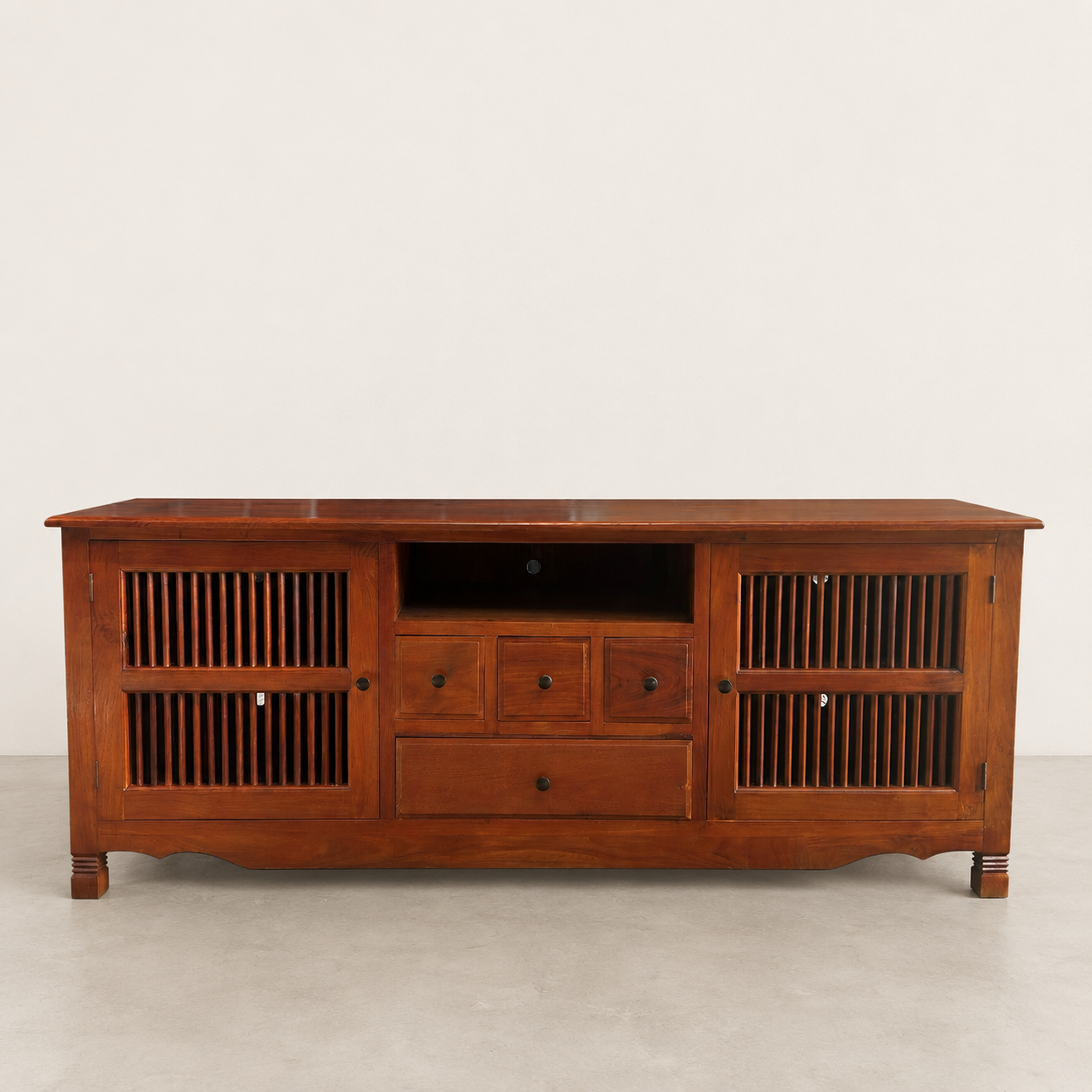 Vintage TV Console (pre-owned)