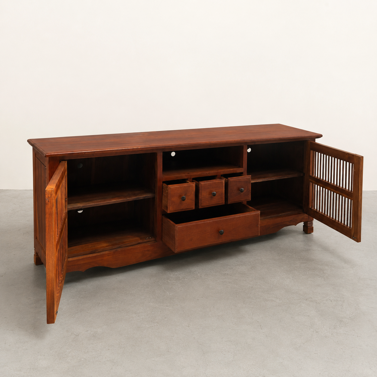 Vintage TV Console (pre-owned)