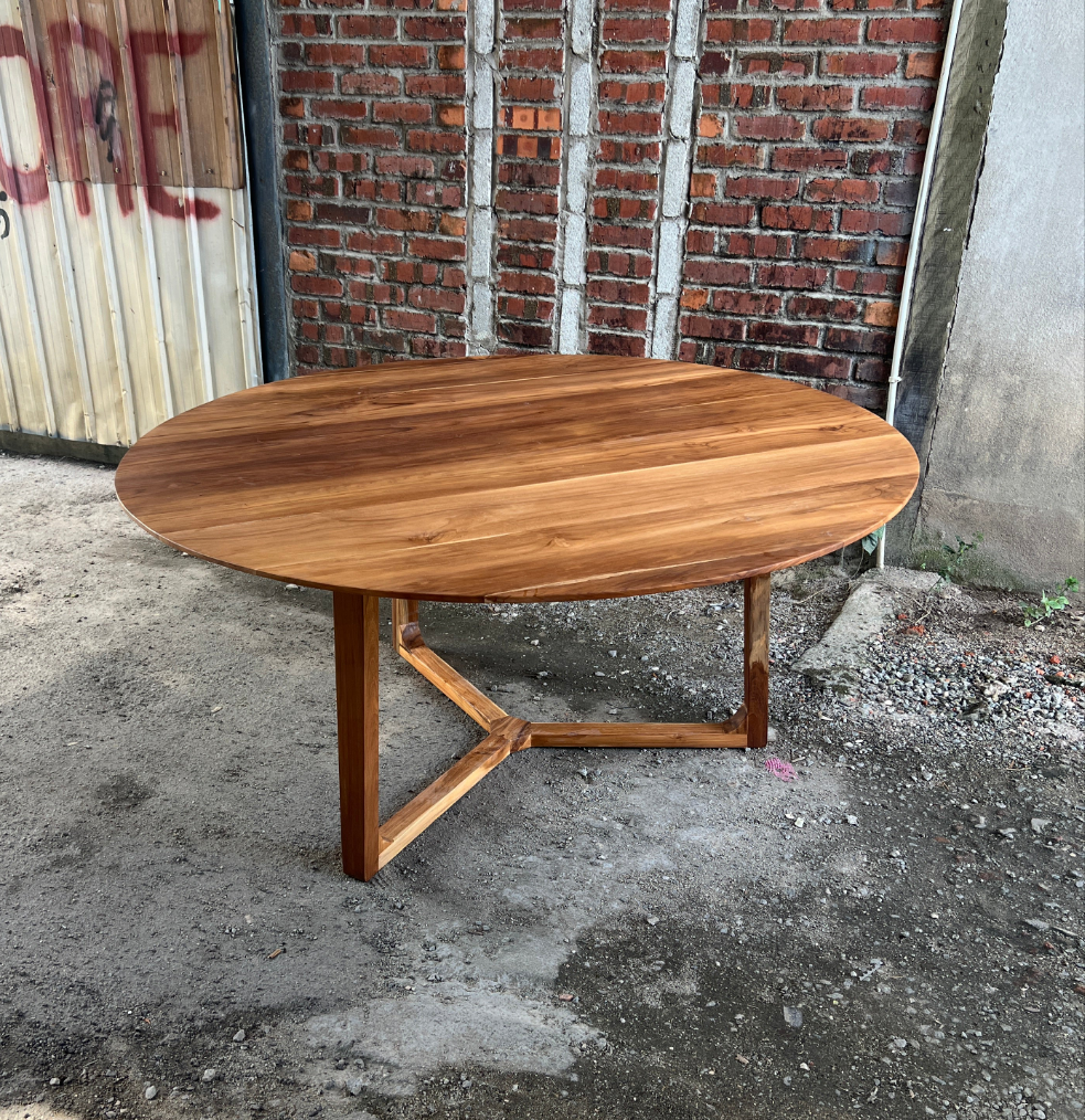 Ramberg Round Dining Table - display unit (170cm)