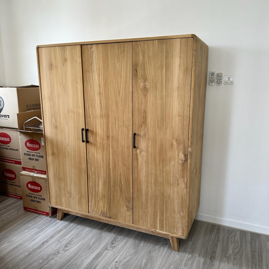 Copacabana Wardrobe