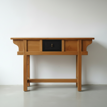 Load image into Gallery viewer, Oriental Entry Console (120cm) type 2
