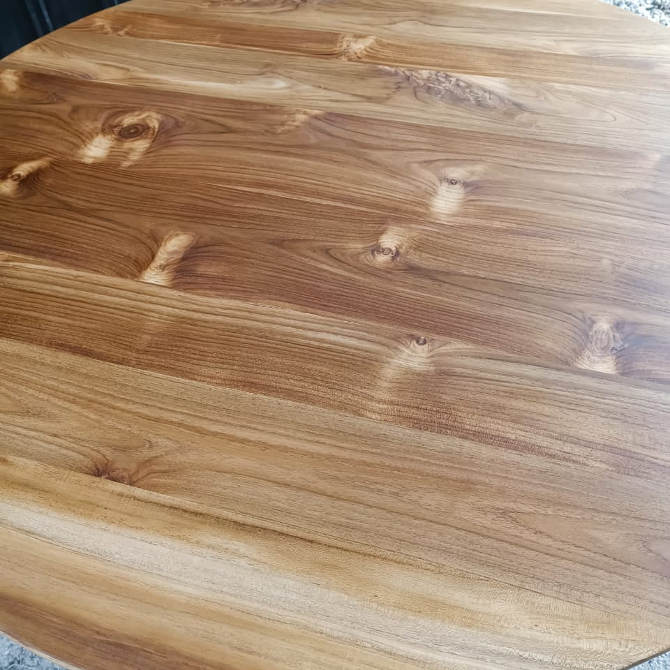Ramberg Round Dining Table (140cm) - display unit
