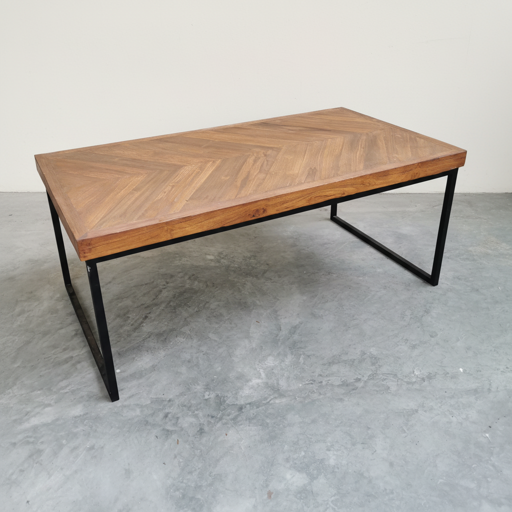 Rustic Coffee Table type 1