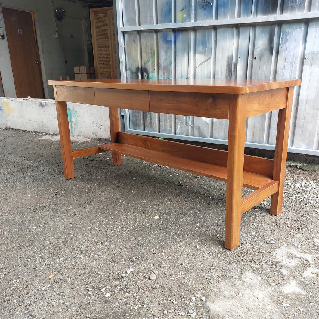 Maya Writing Desk