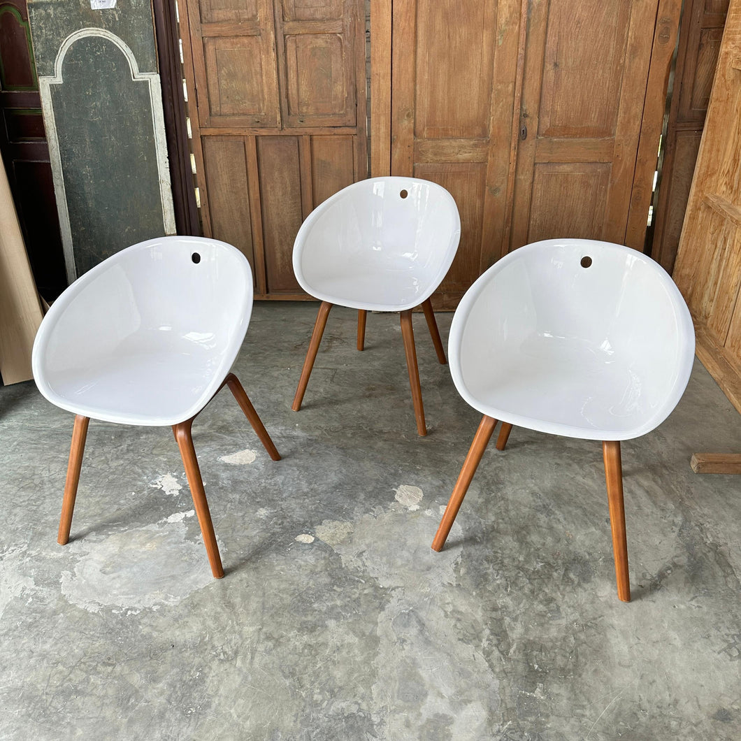 Modern Acrylic Chair (set of 3)