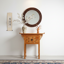 Load image into Gallery viewer, Oriental Entry Console/Altar (80cm)
