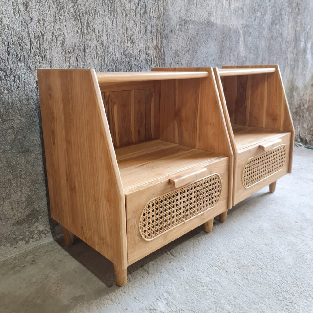 Bingin Bedside Table type 2