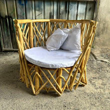 Load image into Gallery viewer, Round Teak Lounger
