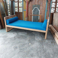Load image into Gallery viewer, Noosa Daybed/Chaise Lounge
