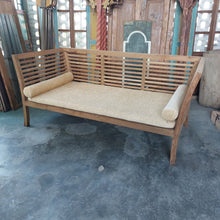 Load image into Gallery viewer, Bronte Daybed
