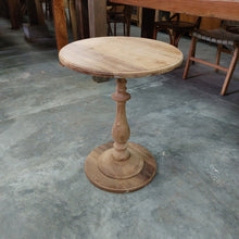 Load image into Gallery viewer, Ornate Pot Stand

