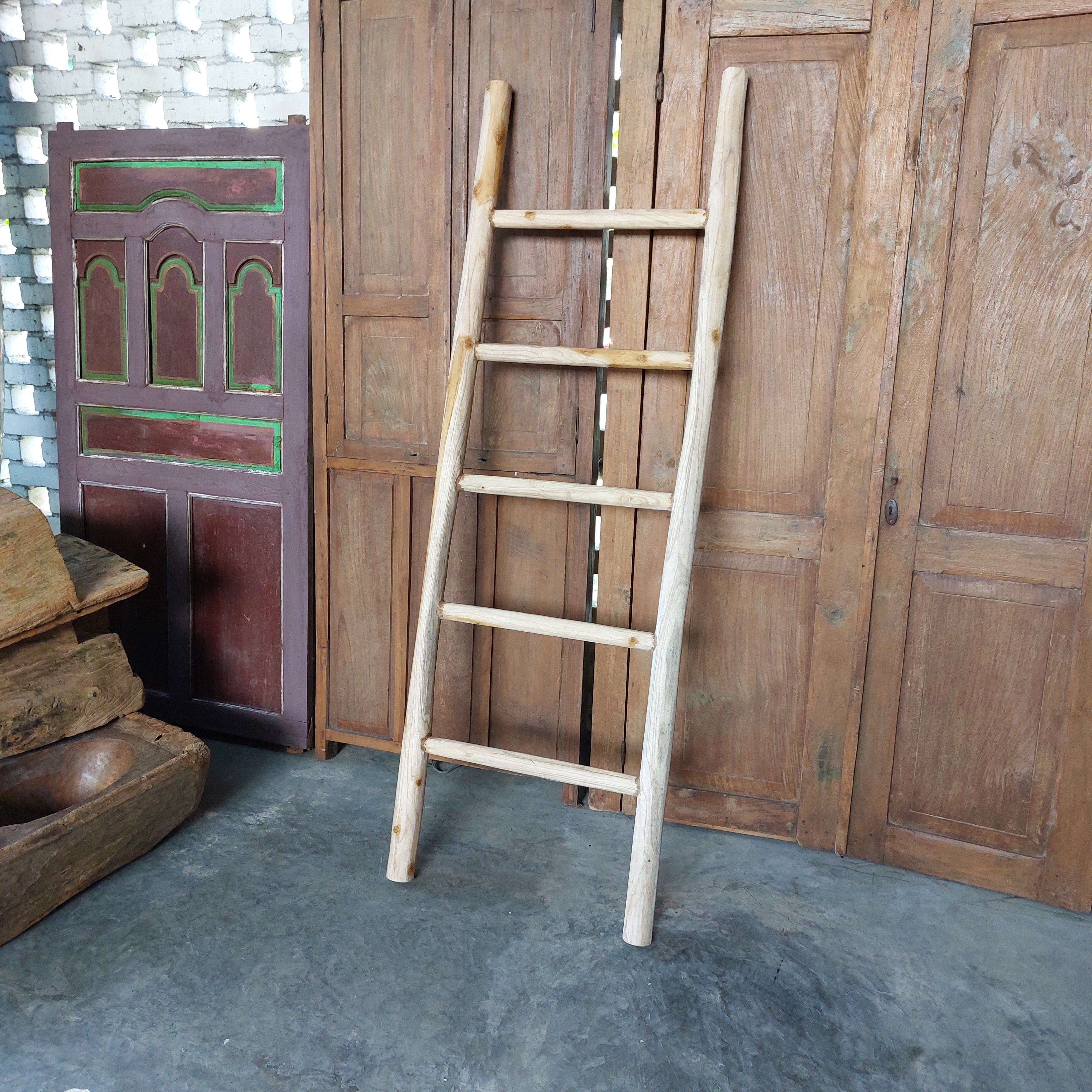 Towel Rack/Ladder (teak)
