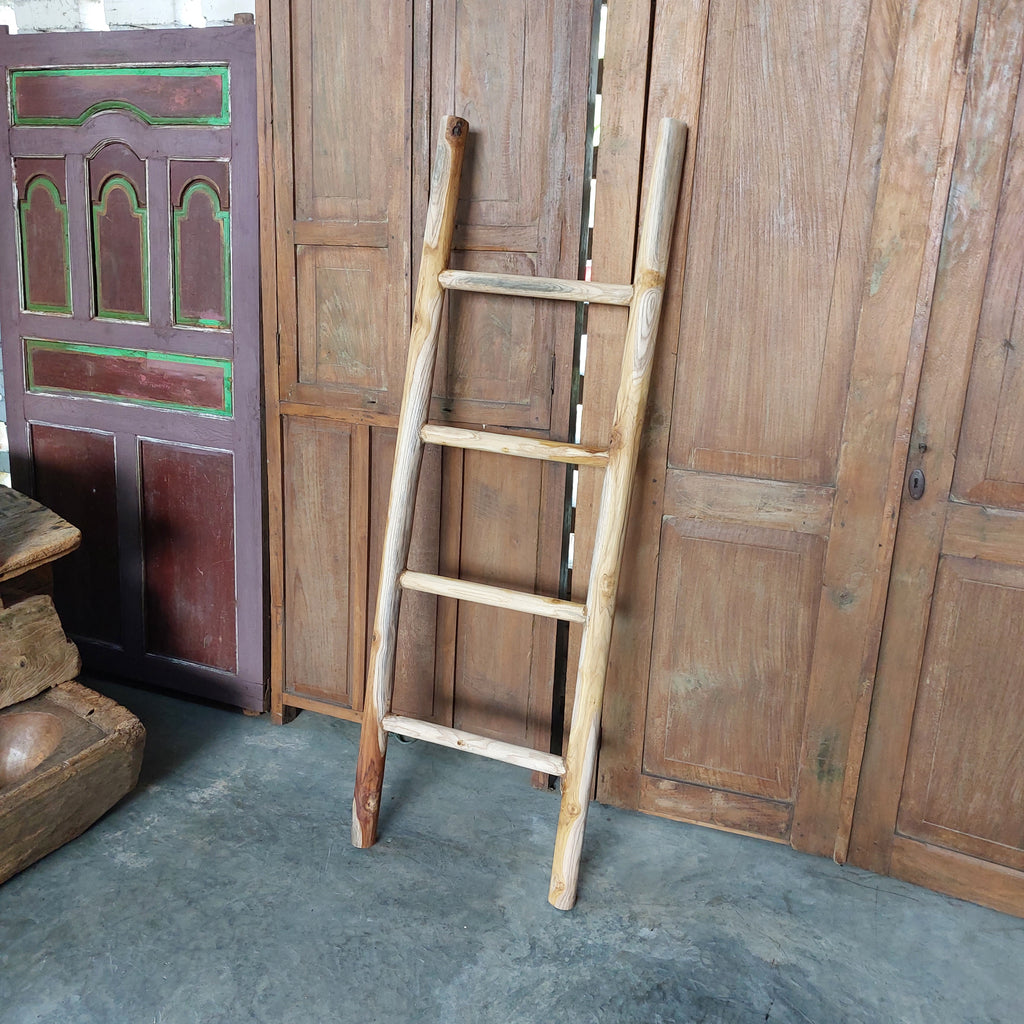Towel Rack/Ladder (teak)