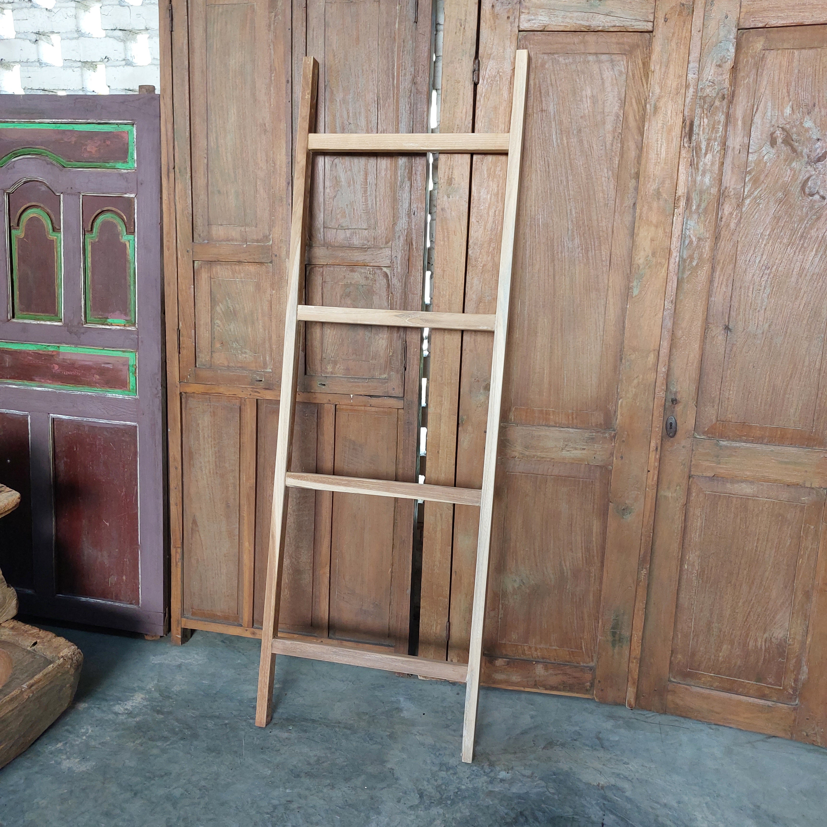 Towel Rack/Ladder (teak)
