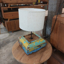 Load image into Gallery viewer, Ompak Lamp #5
