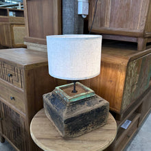 Load image into Gallery viewer, Ompak Lamp #23
