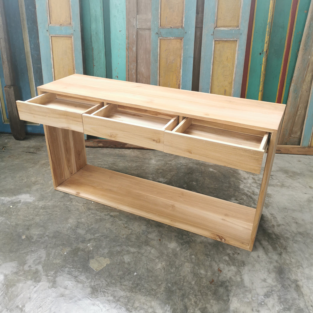 Ramberg Box Entry Console