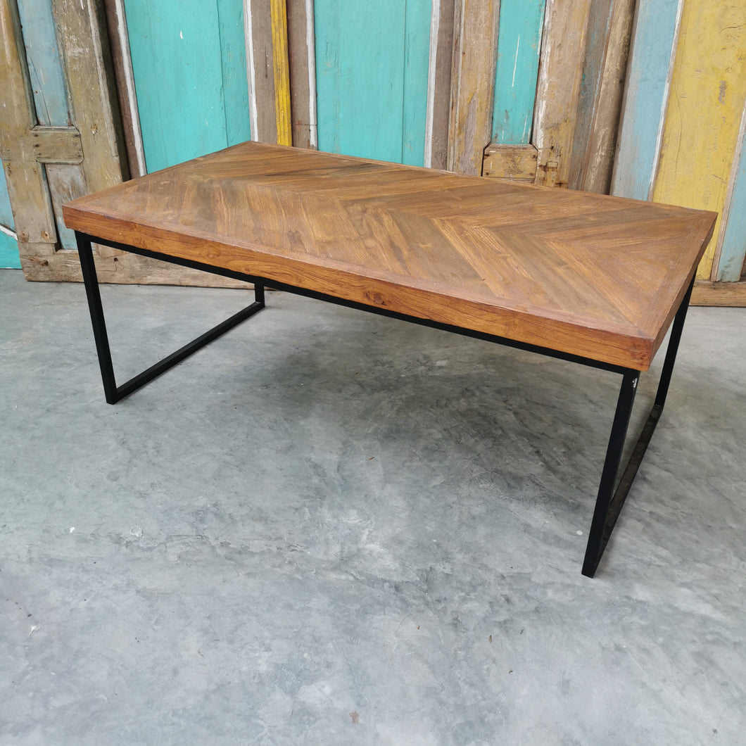 Rustic Coffee Table type 1