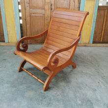 Load image into Gallery viewer, Planter&#39;s Chair
