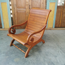 Load image into Gallery viewer, Planter&#39;s Chair
